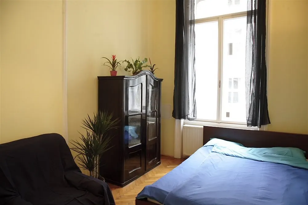 Maverick Apartments Budapesta 4*,