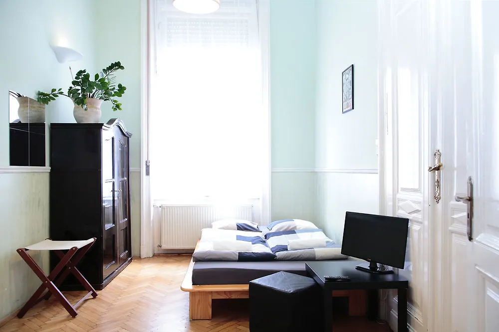 Maverick Apartments Budapesta 4*,